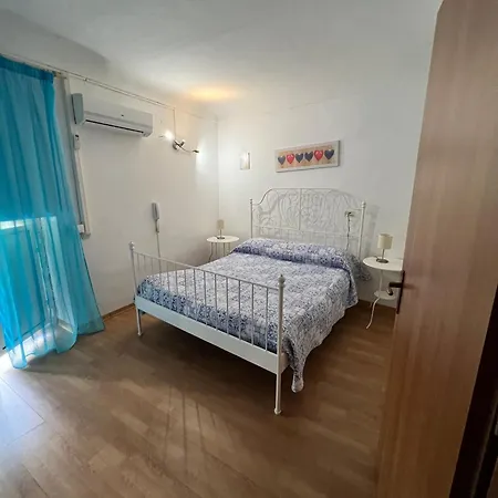 Siracusa Tribe House *